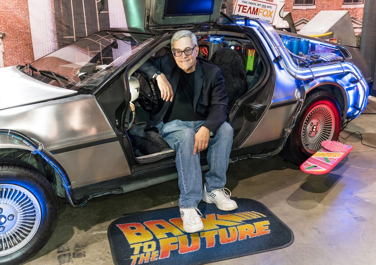 Back to the Future' Screenwriter Bob Gale Happy for Cubs, but Bummed a  Good Joke Is Now Spoiled – The Hollywood Reporter