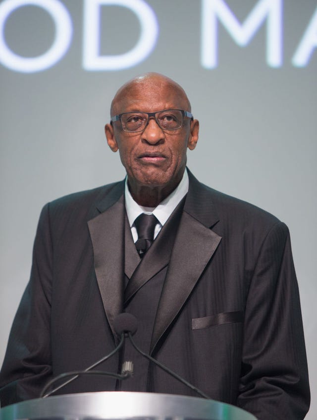 Bob Lanier: NBA Hall of Famer dies at 73