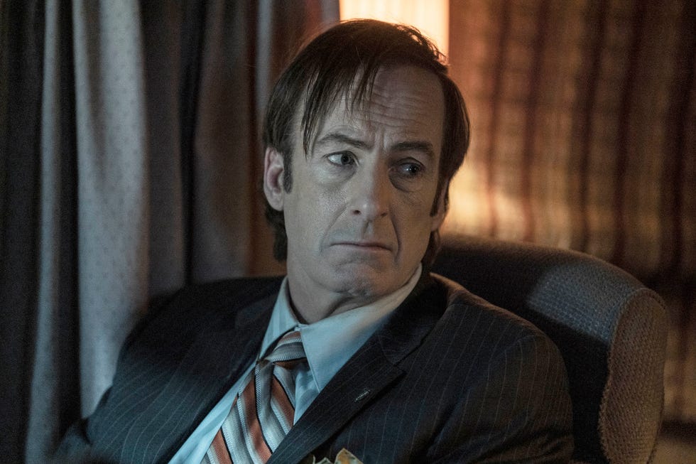 https://hips.hearstapps.com/hmg-prod/images/bob-odenkirk-as-saul-goodman-better-call-saul-1659440742.jpg?crop=0.668xw:1.00xh;0.182xw,0&resize=980:*