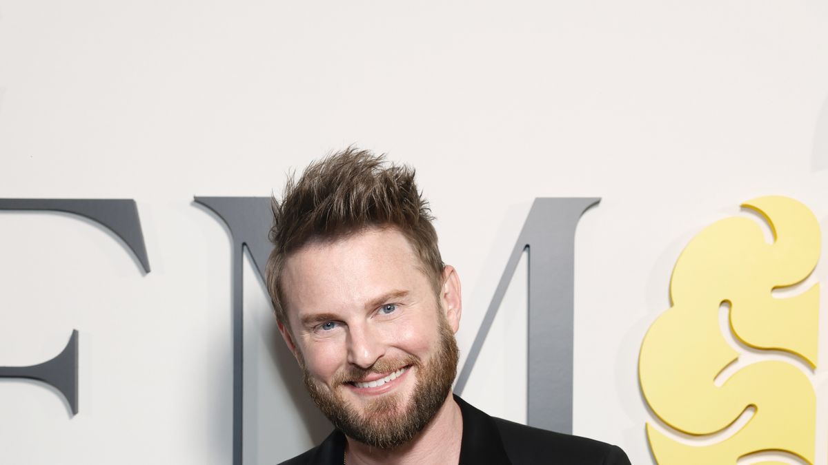 preview for ‘Queer Eye’ Star Bobby Berk Made You the PERFECT At Home Cocktail | Stir Crazy | Cosmopolitan