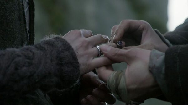 Outlander': Detalles del Diferente a la Serie