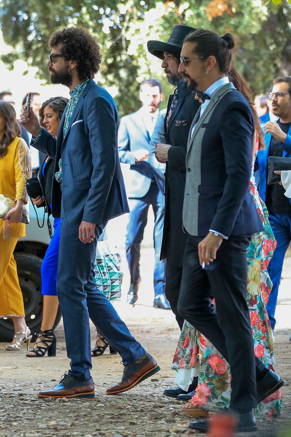Juan Ibañez y Marron en la boda de Unax Ugalde