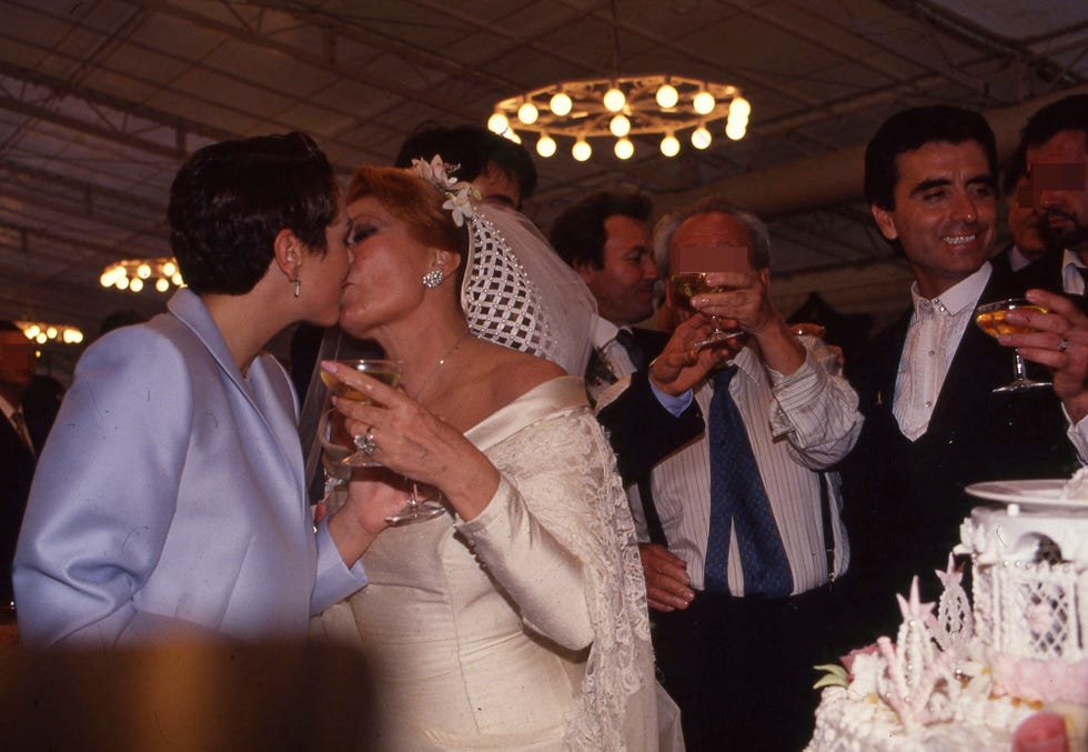 boda de rocío jurado con josé ortega cano en la que aparece rocío carrasco y amador mohedano