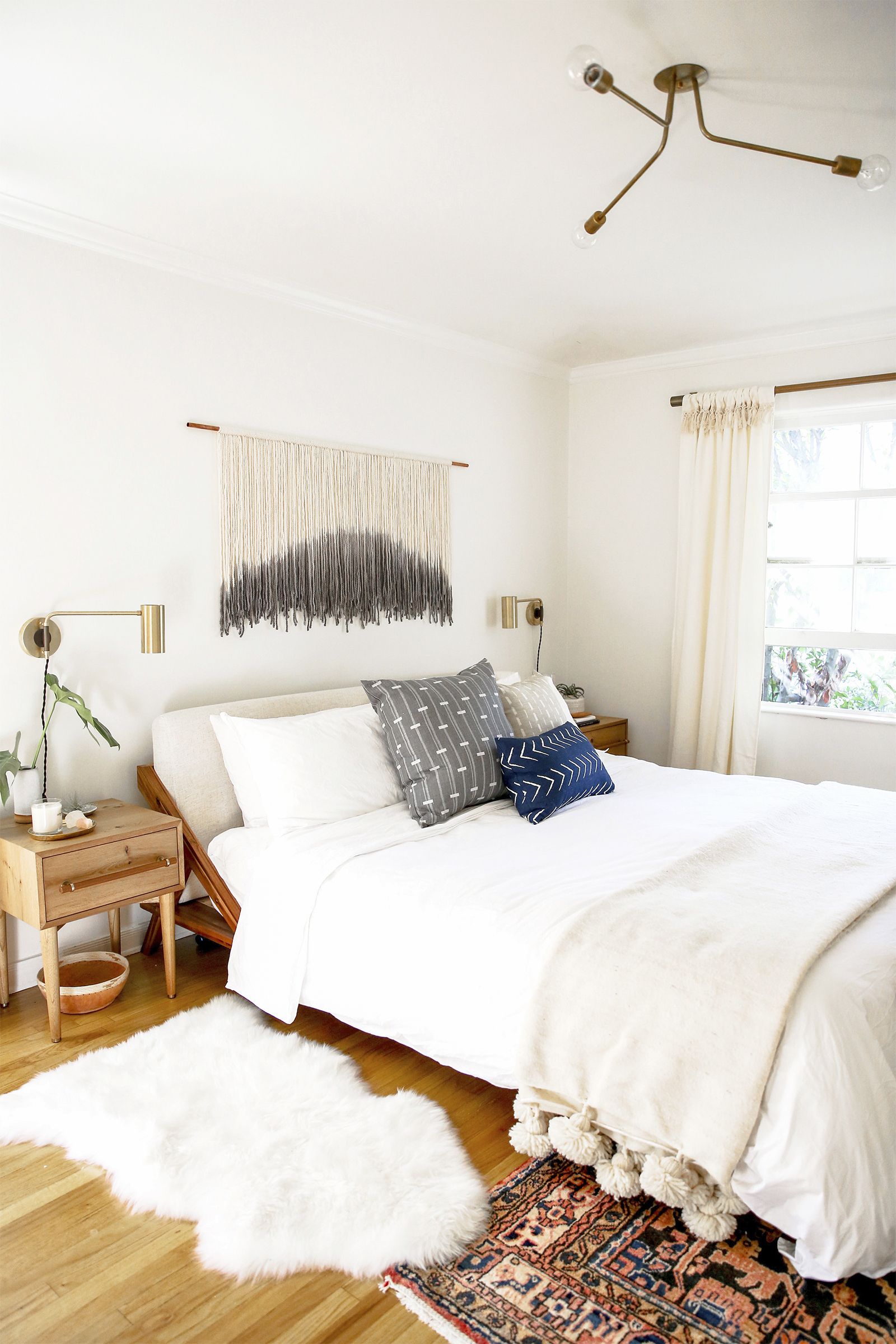 13 Boho Bedroom Ideas - Decorating A Bohemian Bedroom On A Budget