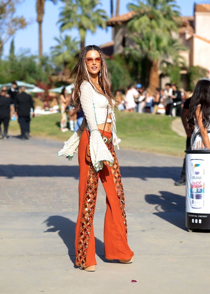 5 Music Festival Outfit Ideas - What to Wear to a Music Festival