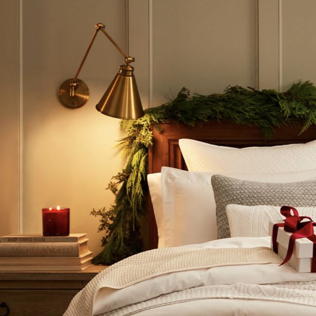 7 Ways to Make Overnight Guests Feel at Home for the Holidays