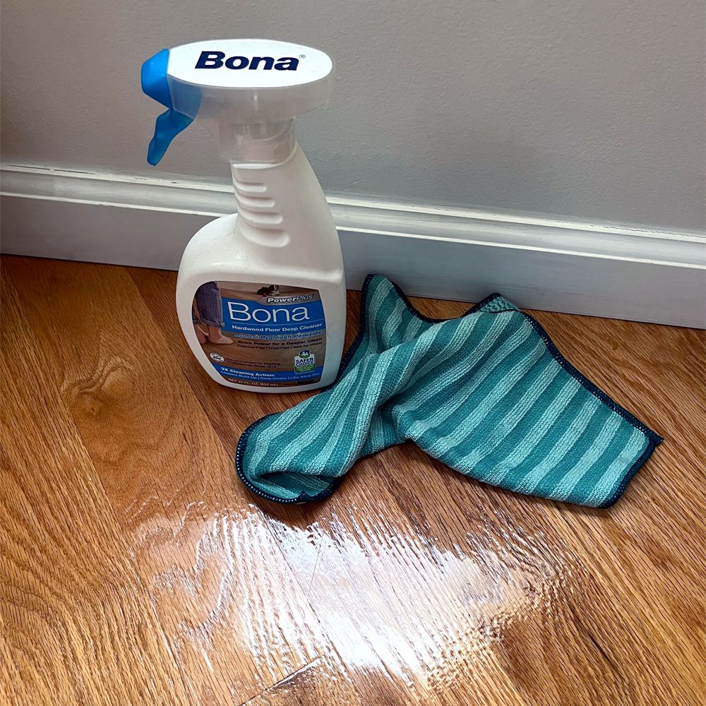 Bona laminate store floor cleaner