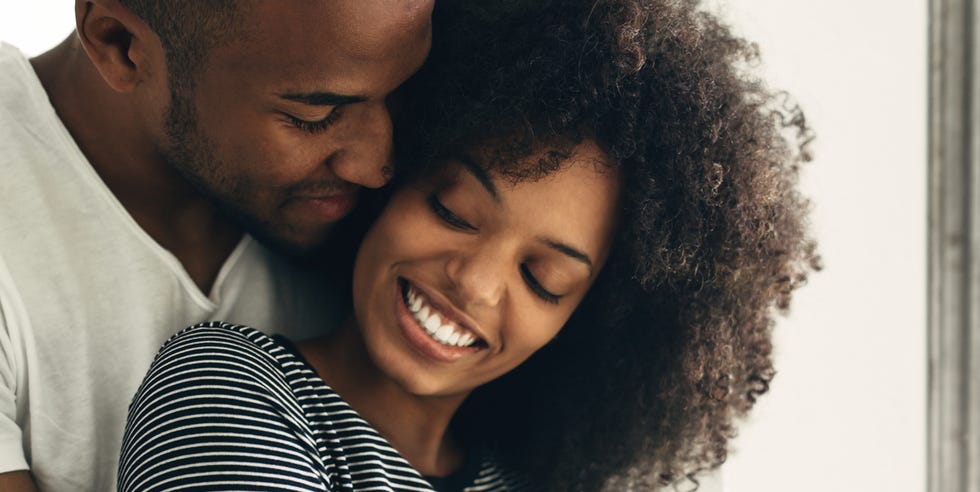 Abrazo, Amor, Interacción, Frente, Brazo, Niño, Diversión, Pelo negro, Feliz, Romance, abrazo, amor, interacción, frente, brazo, niño, diversión, pelo negro, feliz, romance,