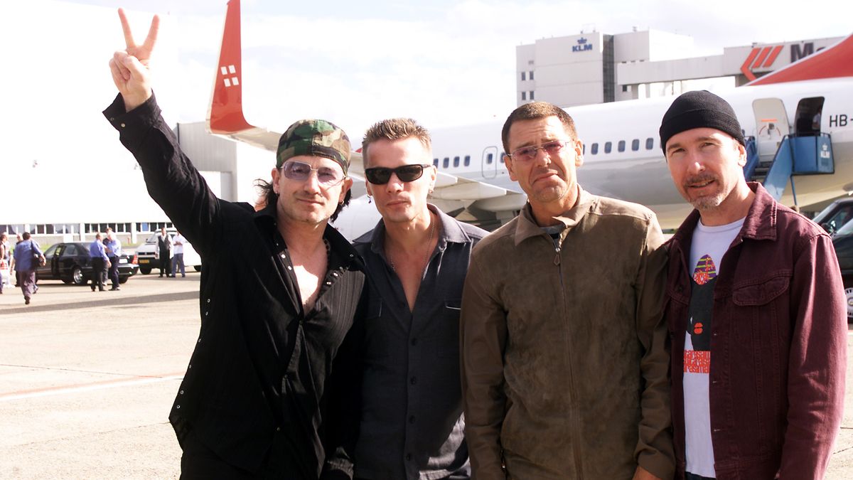preview for Las fotos más divertidas de Bono de U2