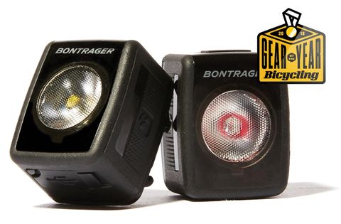 Automotive lighting, Light, Emergency light, Automotive fog light, Headlamp, Auto part, Photography, Camera accessory, 