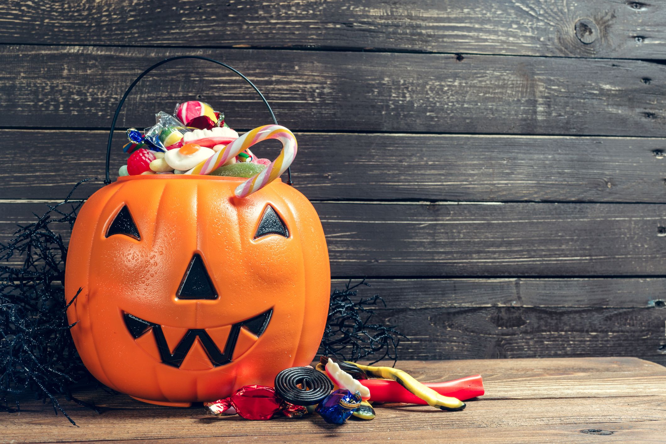 How to Make a Boo Basket for Halloween