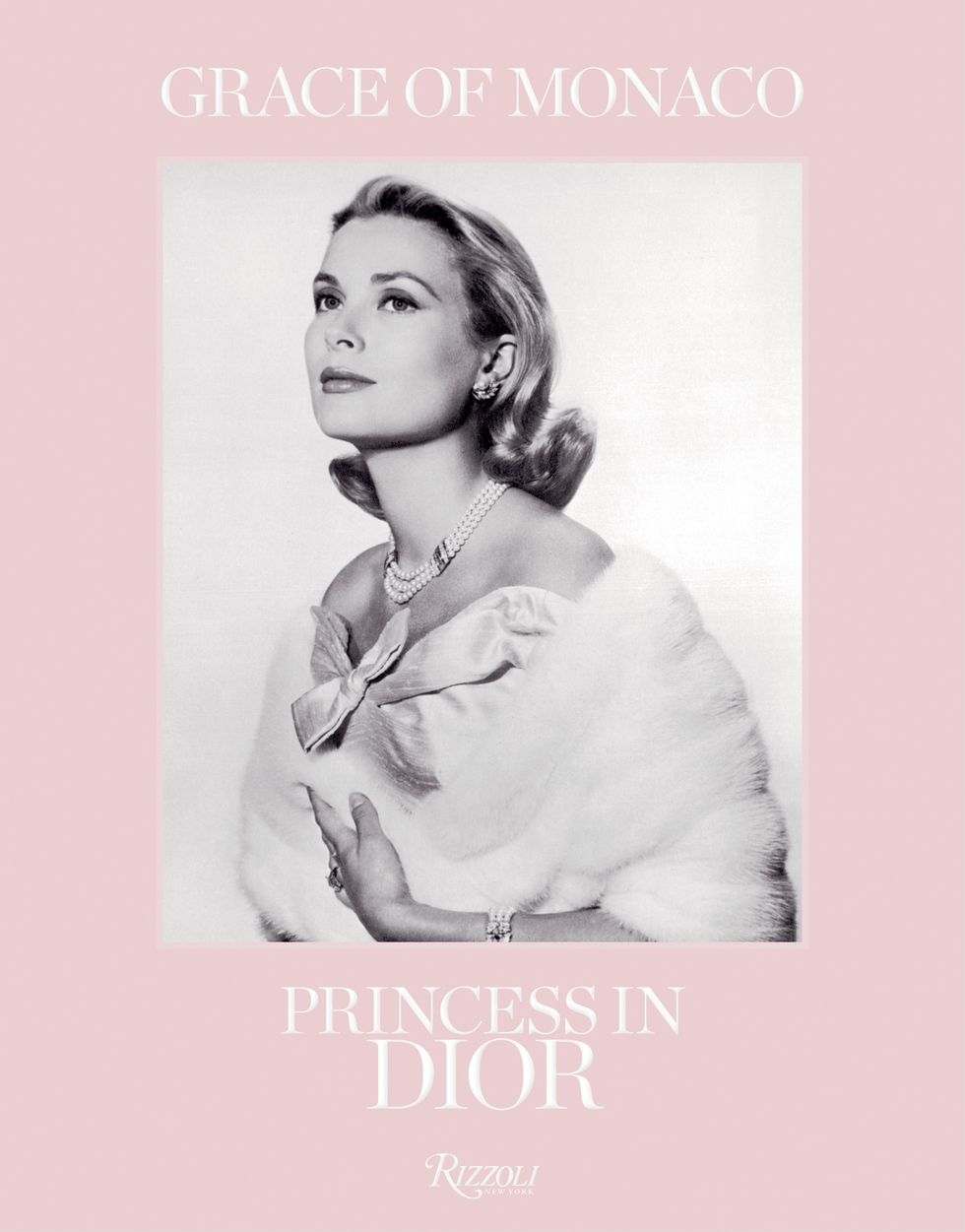 Grace Kelly, abiti e film ancora oggi la ricordano e Dior, la Maison con cui la Principessa ha stretto un legame speciale, la celebra con una mostra al Christian Dior Museum a Grenville dal 27 aprile al 17 Novembre 2019.