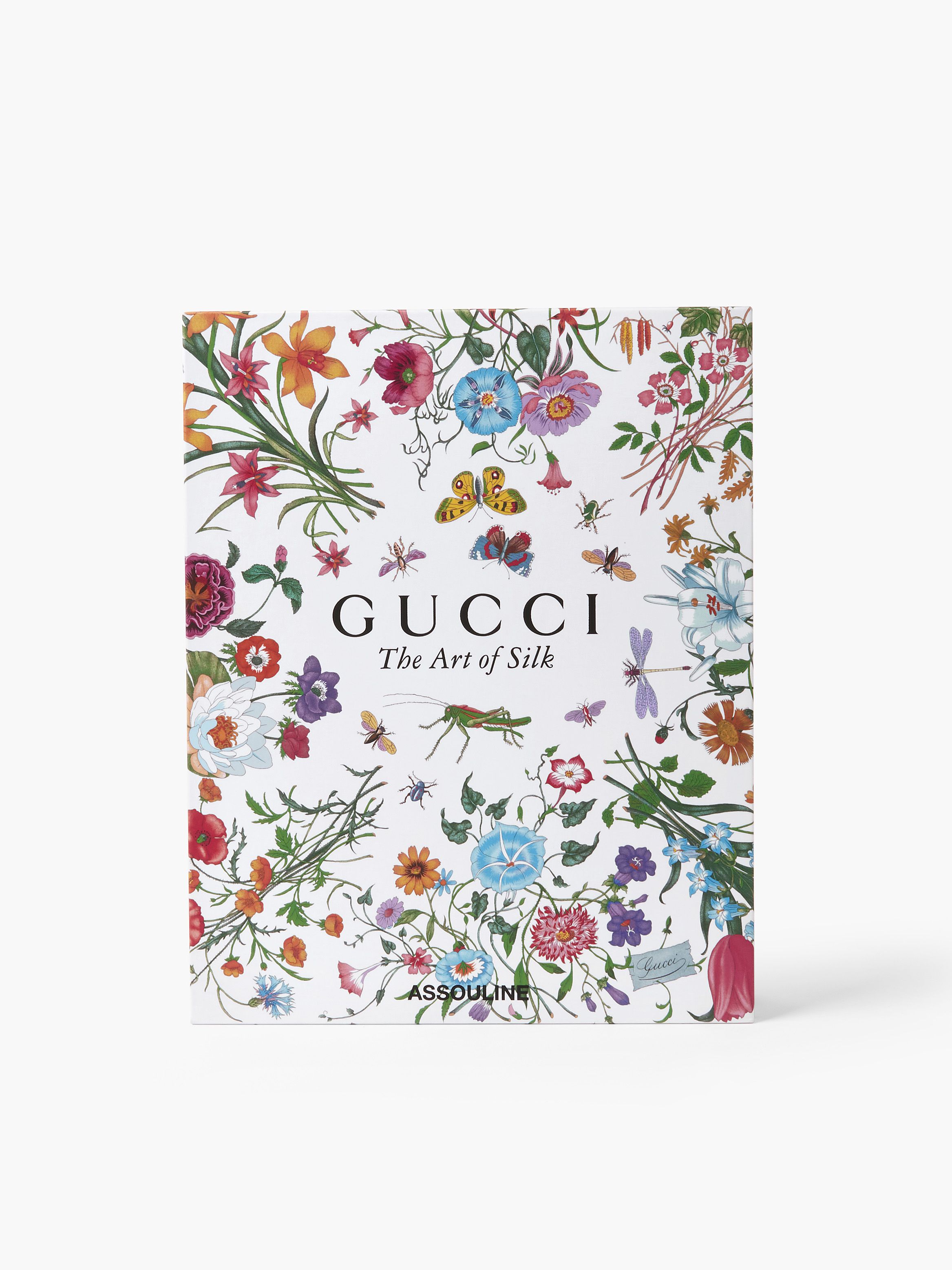 グッチがシルクスカーフに新たな芸術性をもたらす「The Art of グッチがシルクスカーフに新たな芸術性をもたらす「The Art of