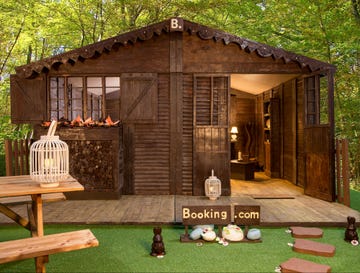 Booking.com Chocolate Cottage