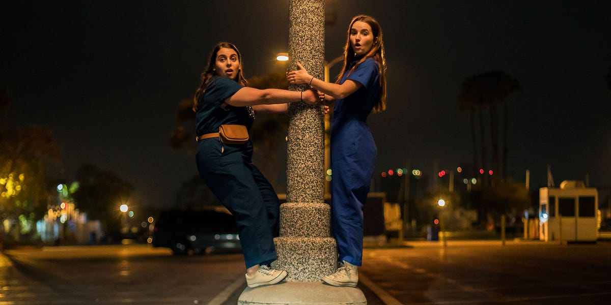 Booksmart sex and masturbation - Beanie Feldstein and Kaitlyn Dever explain