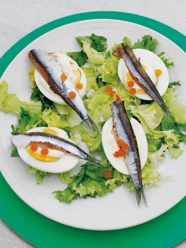 boquerones marinados con huevos duros