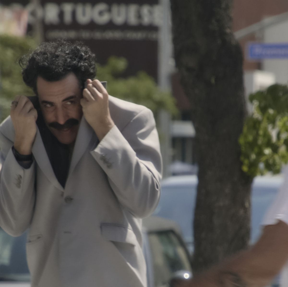 Borat reivindica la vigencia del 'mankini