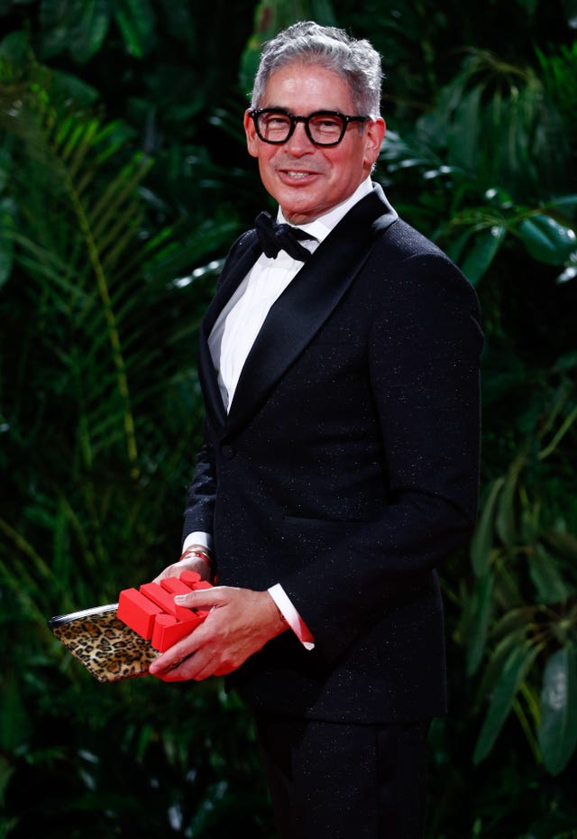 el presentador estuvo en los premios goya y habla del amor de la pareja
