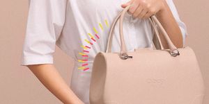 la moda 2020 delle borse donna ha una new entry speciale, si chiama doc, è una borsa bauletto tracolla e la firma o bag per festeggiare i suoi primi 10 anni