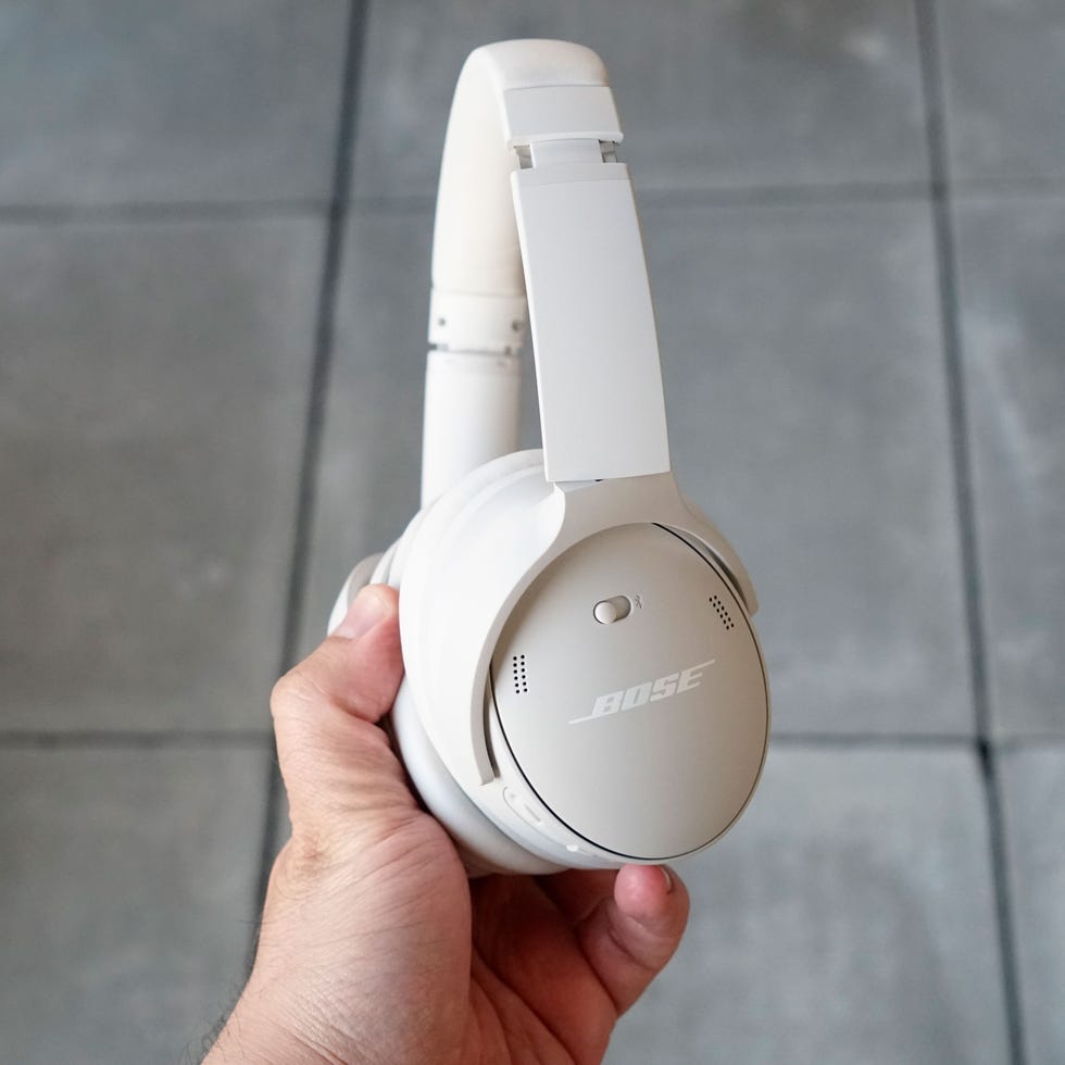 bose quietcomfort headphones deal