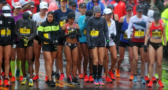 Boston Marathon women start