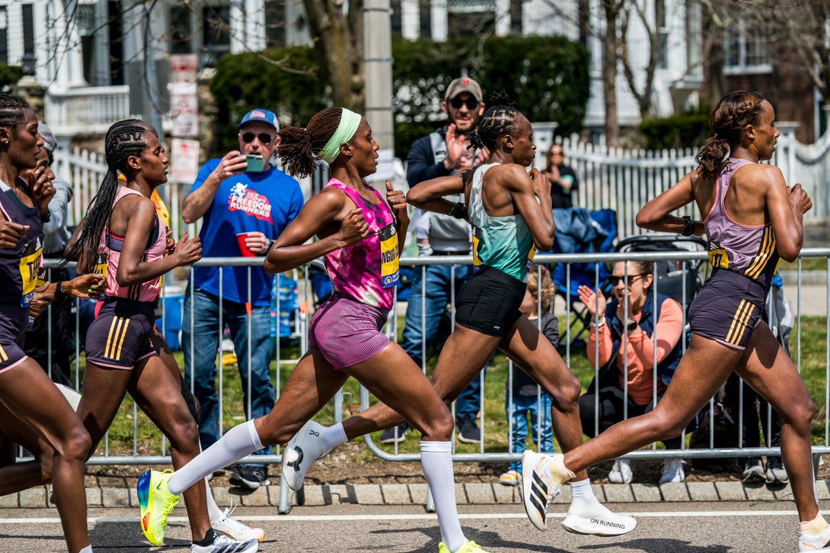Elite Runners Stand Out for Efficient Mechanics. Science Shows How to Mimic Their Form
