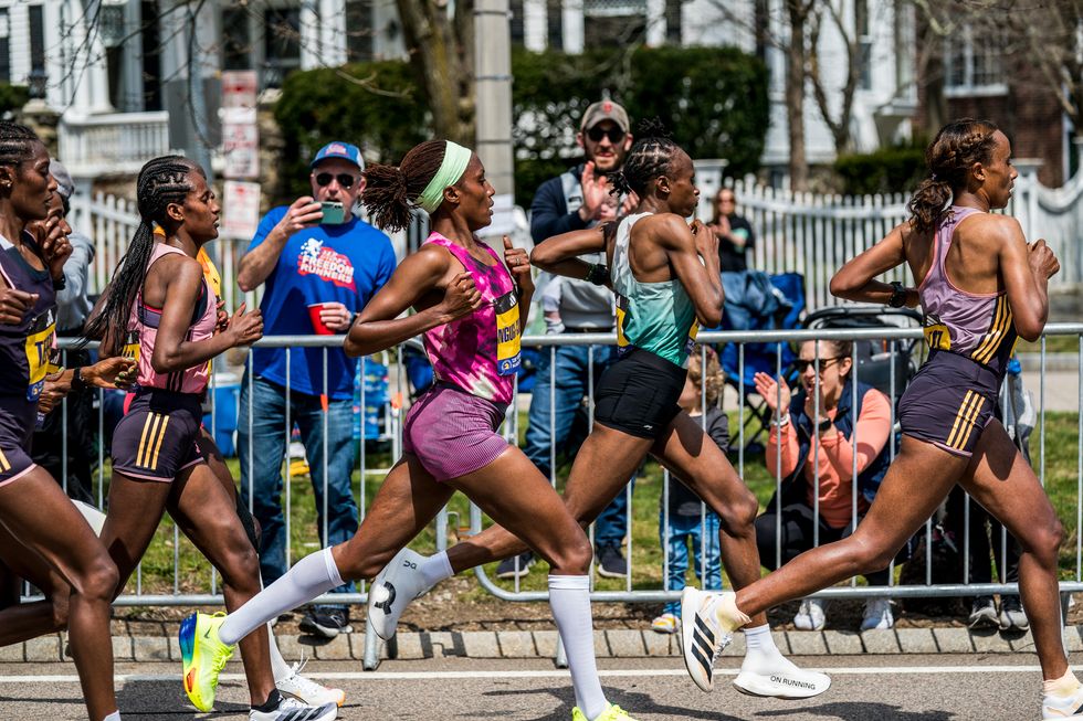 the lead women at the 2024 boston marathon