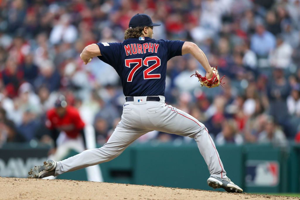 Chris Murphy shines in emotional big league debut