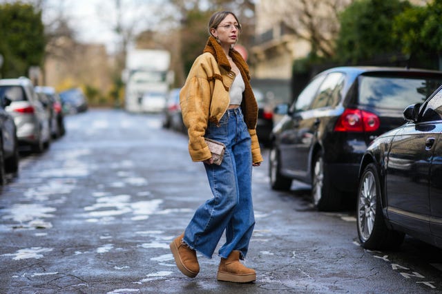 Las botas UGG con plataforma de 52€ de Cortefiel de las bajitas