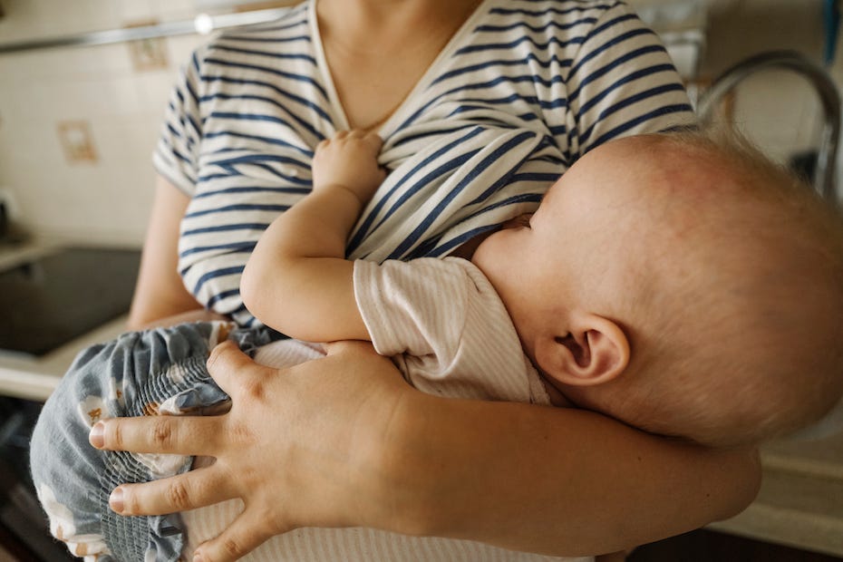 Both women in a same sex relationship able to breastfeed baby 