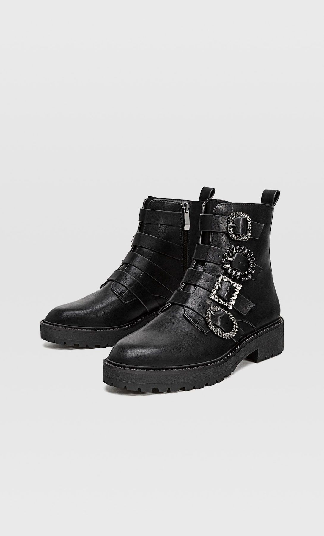 Botas militares plataforma online stradivarius