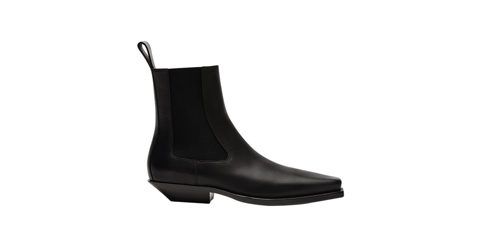 Footwear, Boot, Black, Shoe, Rain boot, Leather, 