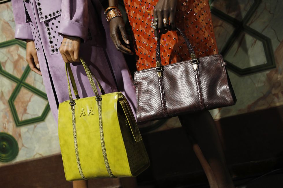 Bag, Yellow, Fashion, Handbag, Street fashion, Fashion accessory, Material property, Leather, Hand luggage, Baggage, 