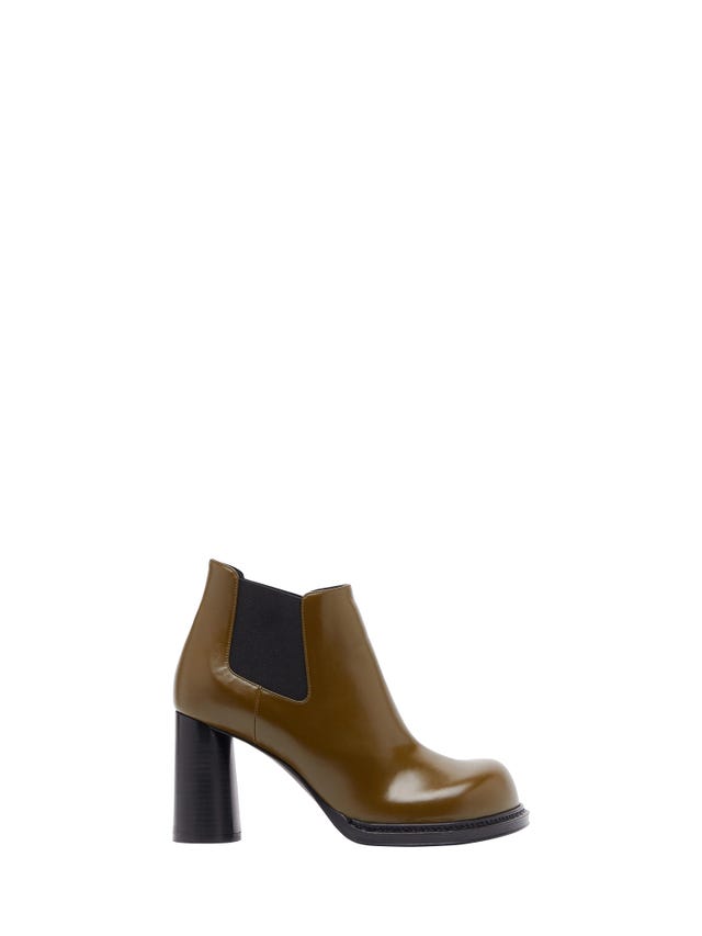 BOTTEGA VENETA サイドゴアブーツ 黒 レザー 本体（ショートブーツ 
