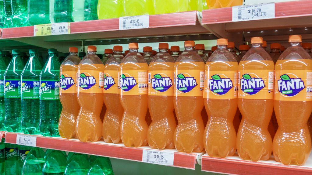 People Are Freaking Out About Fanta's Color In The U.S. vs. Europe