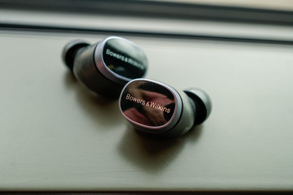 bowers wilkins pi8 review