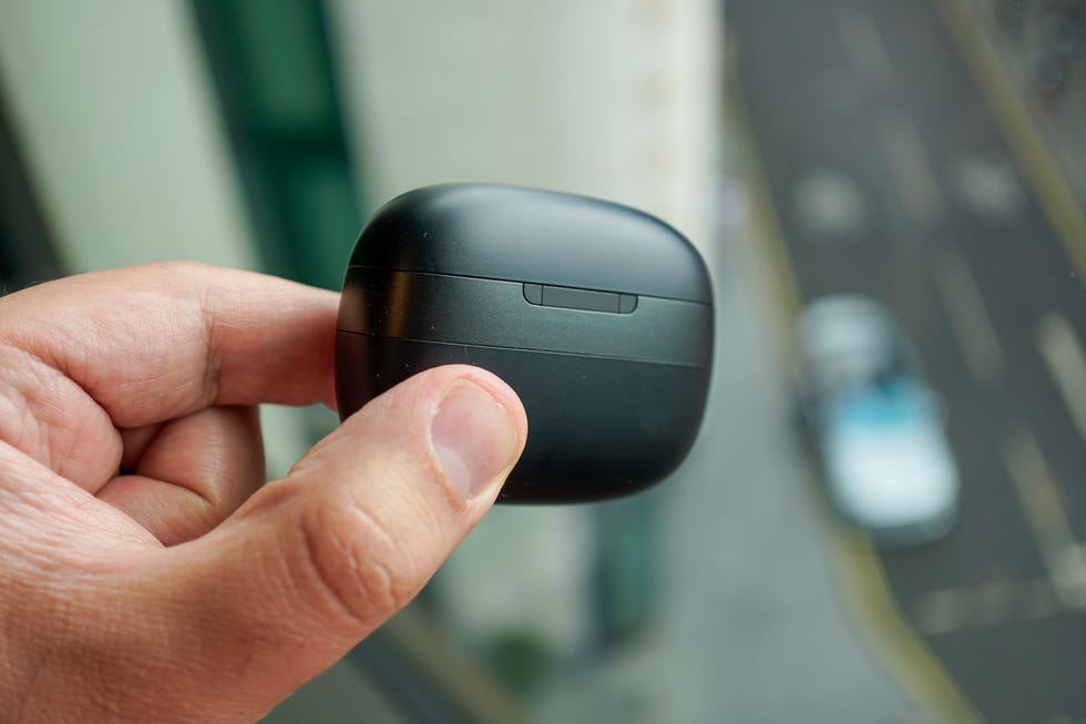bowers wilkins pi8 review