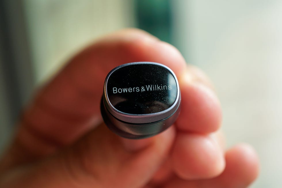 bowers wilkins pi8 review