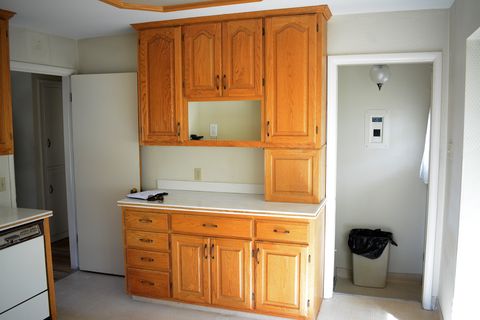 Furniture, Room, Cabinetry, Property, Kitchen, Cupboard, Countertop, House, Floor, Drawer, 