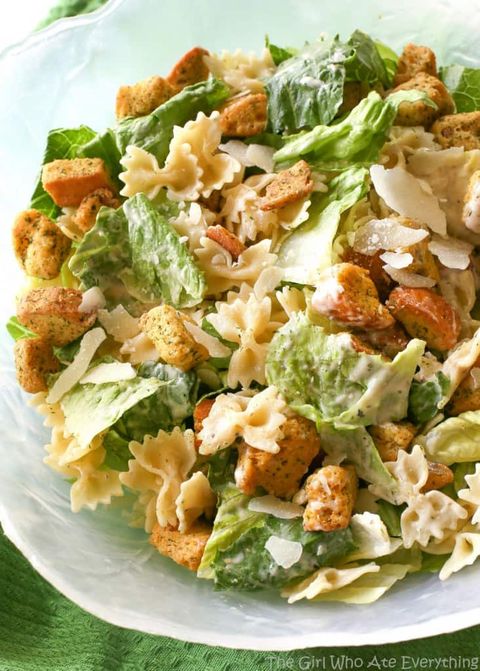 Dish, Food, Cuisine, Caesar salad, Salad, Ingredient, Leaf vegetable, Vegetable, Lettuce, Produce, 