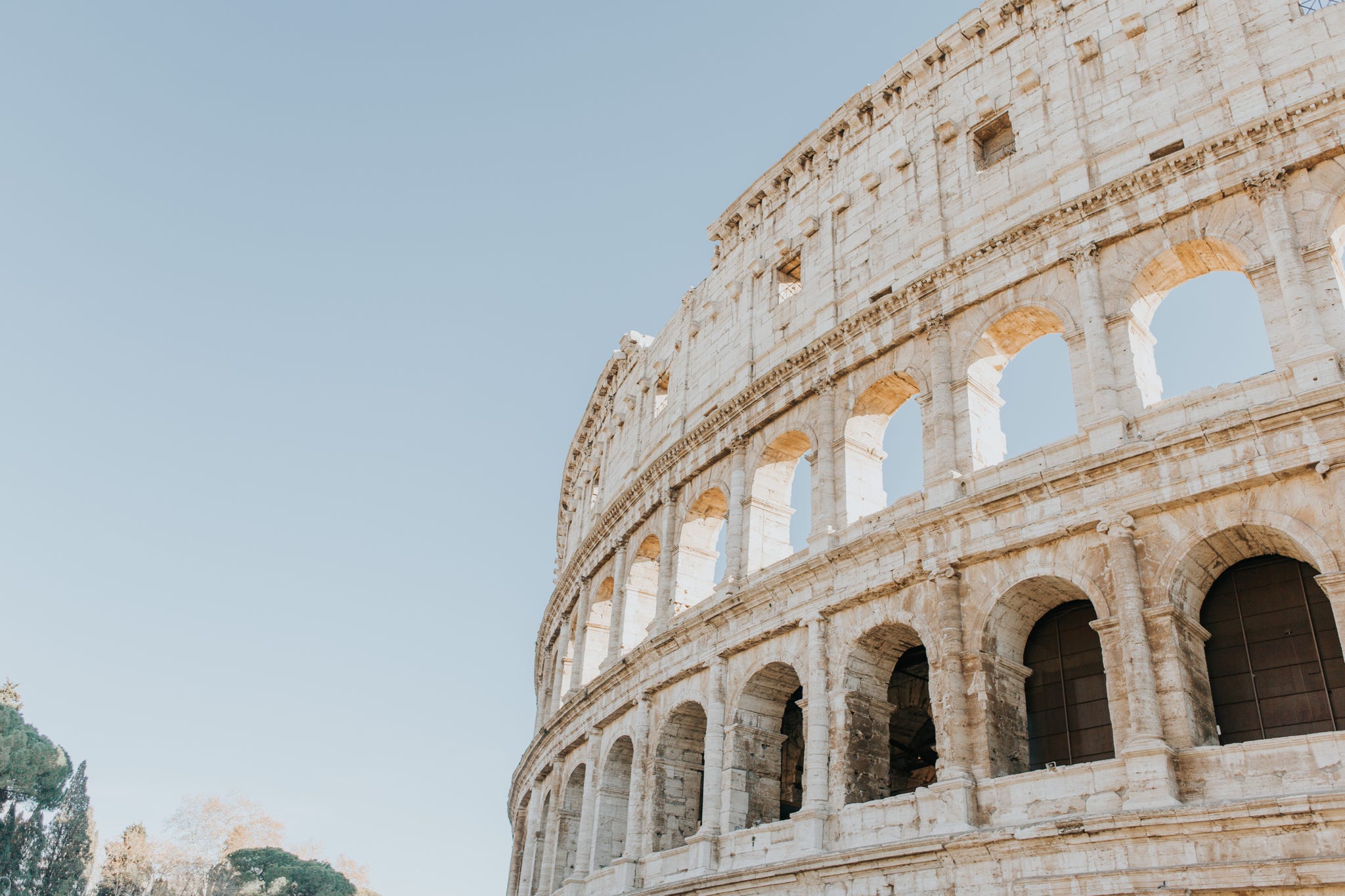 Landmark, Ancient roman architecture, Architecture, Ancient rome, Amphitheatre, Arch, Ancient history, Classical architecture, Historic site, Building, 