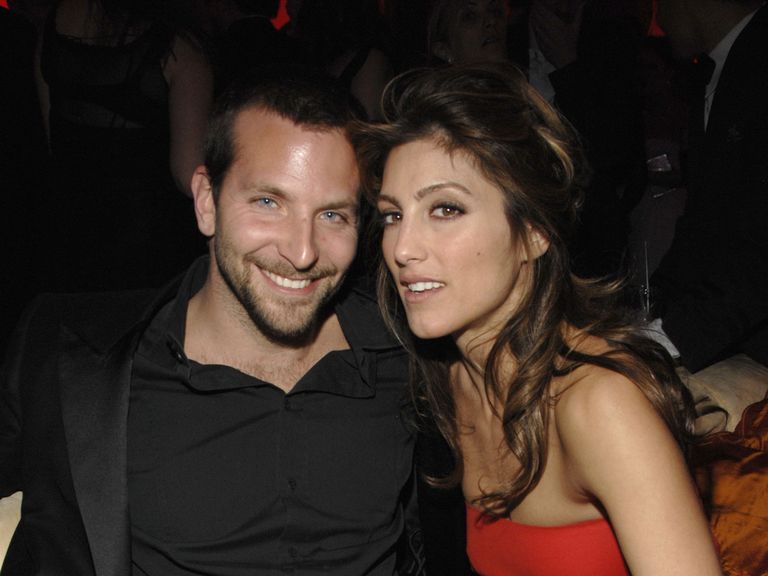Bradley Cooper Height, Age, Girlfriend, Wife, Family, Biography & More »  StarsUnfolded