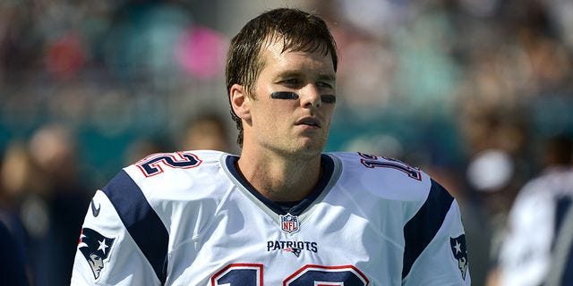 Tom Brady book: Drinking water is like wearing sunscreen - Sports