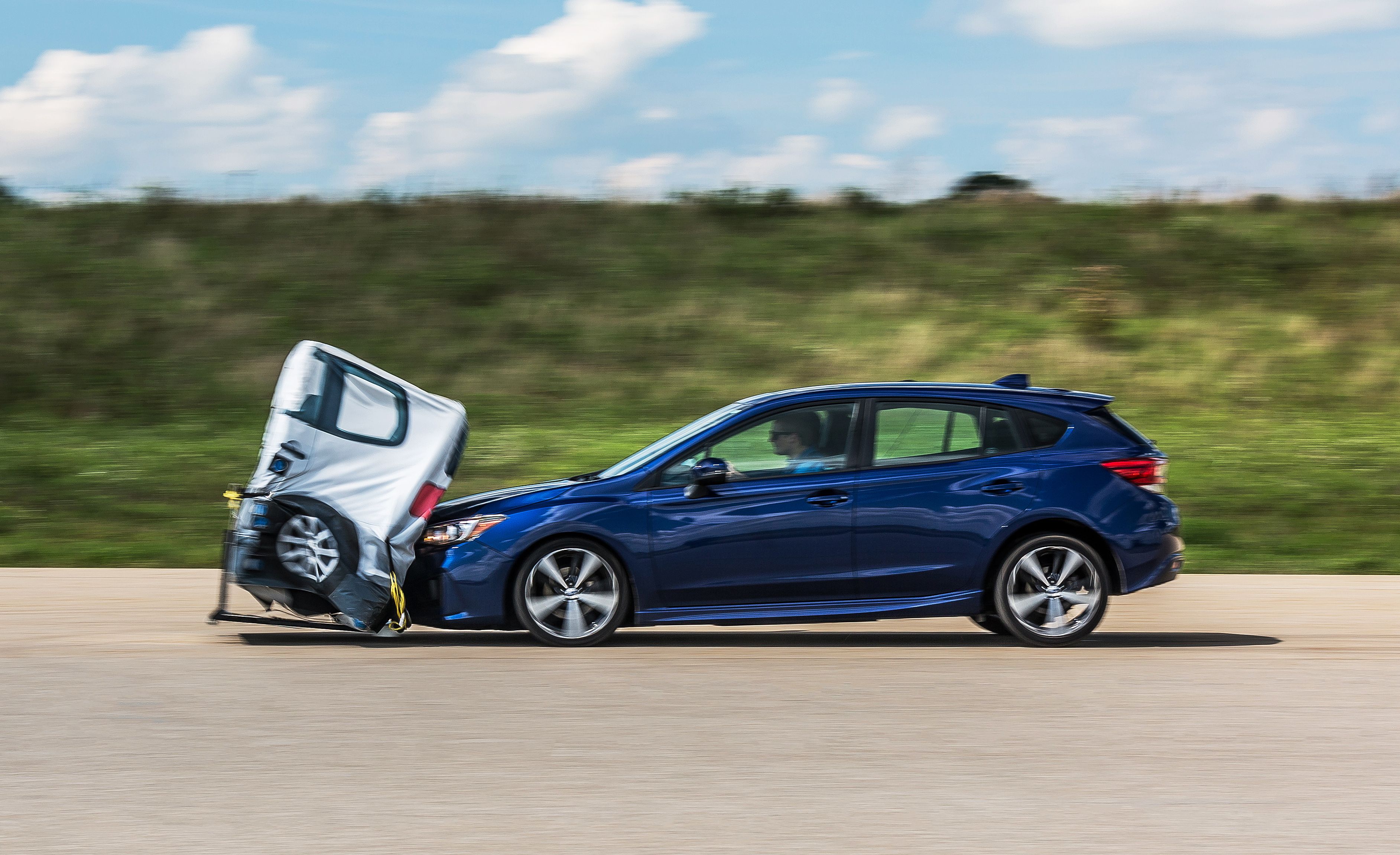 Acura comes up with world's first front seat airbag that wraps