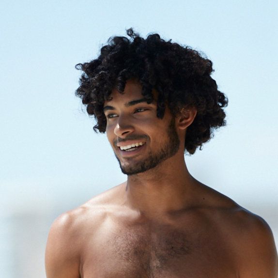 Hair, Barechested, Hairstyle, Skin, Chin, Human, Afro, Chest, Black hair, Shoulder, 