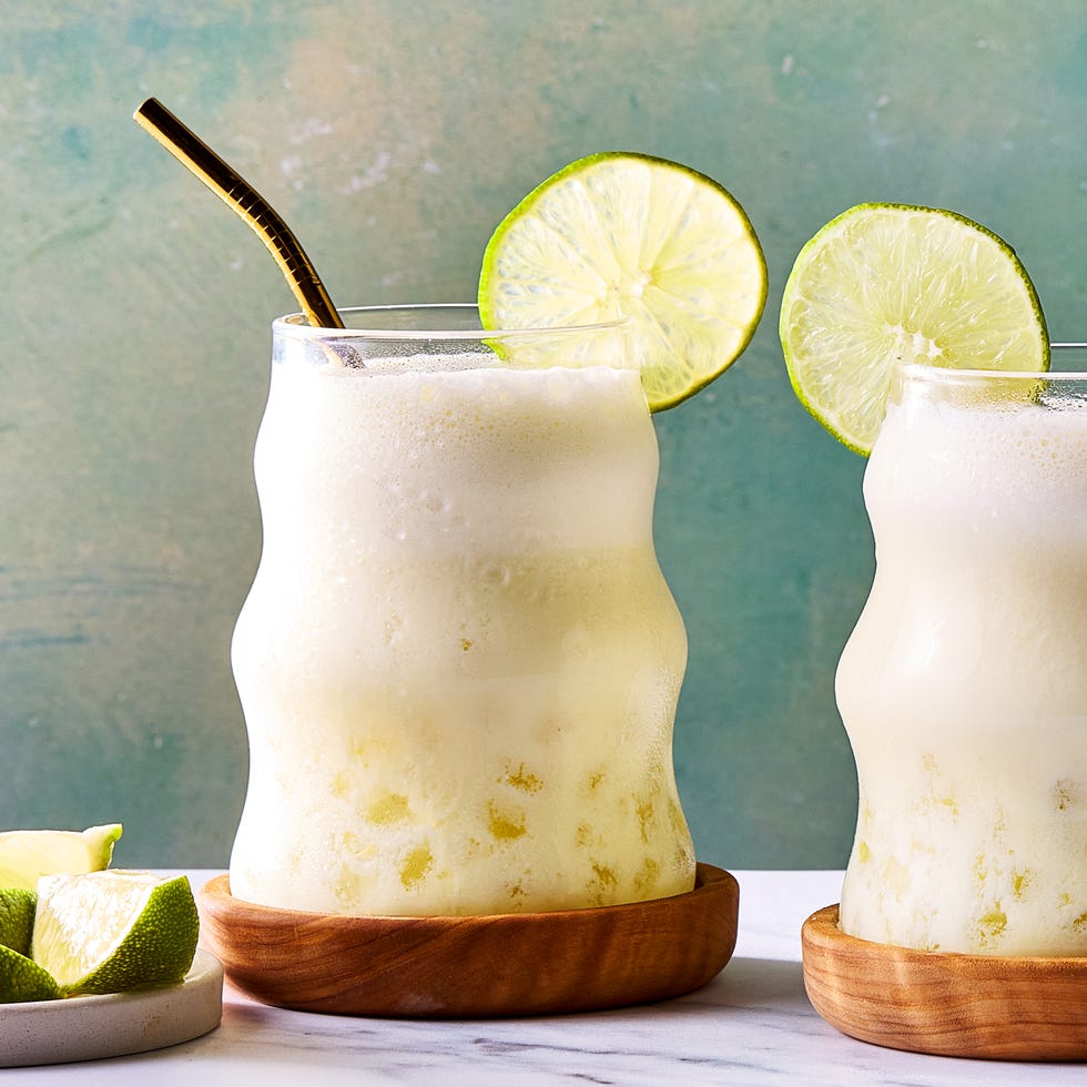 brazilian lemonade with a lime garnish