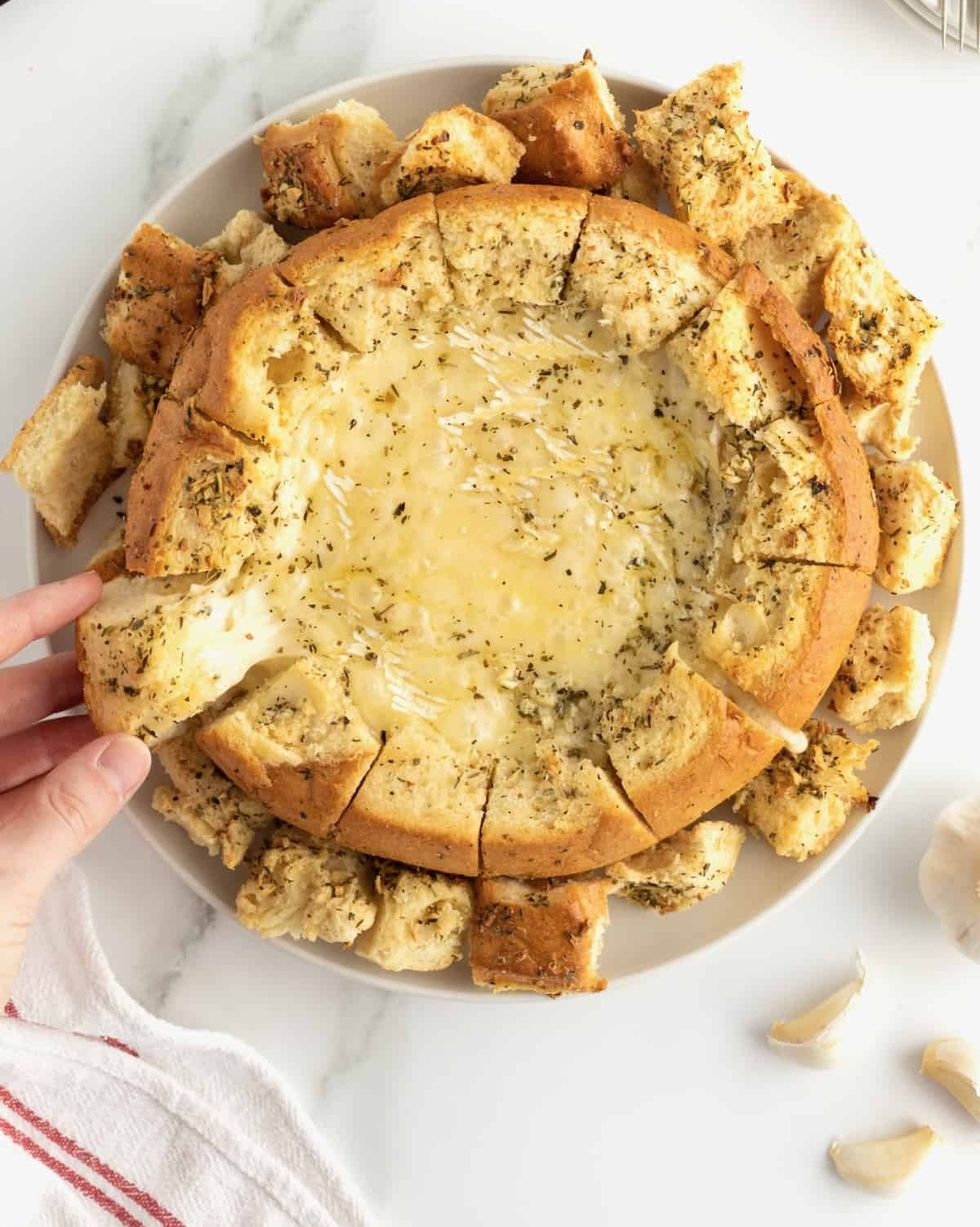 bread bowl recipes garlic butter baked brie