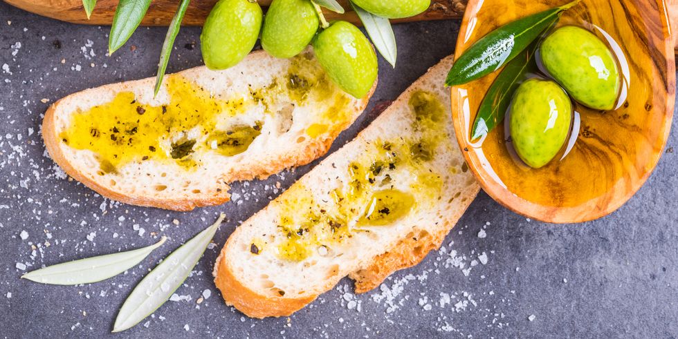 bread with fresh olive oil