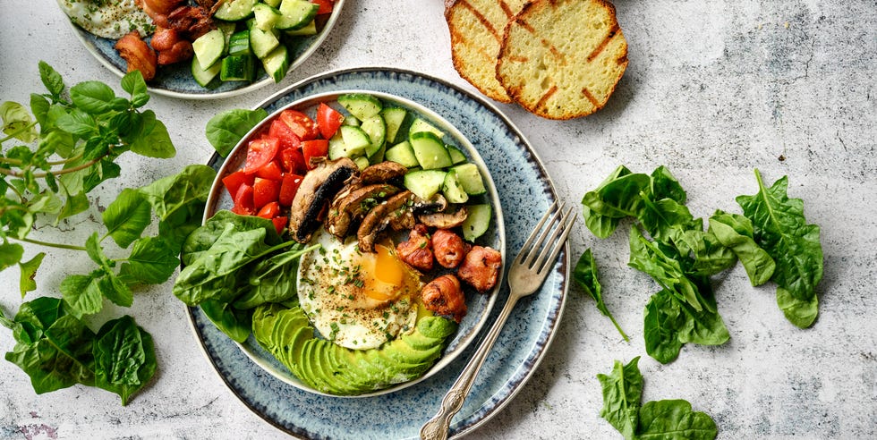 5 Mistakes Men Over 40 Make With Weight Loss, Diet, and Training