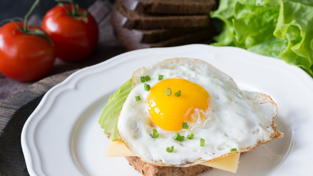 9 Ways to Get Enough Vitamin B12 if You Don't Eat Meat